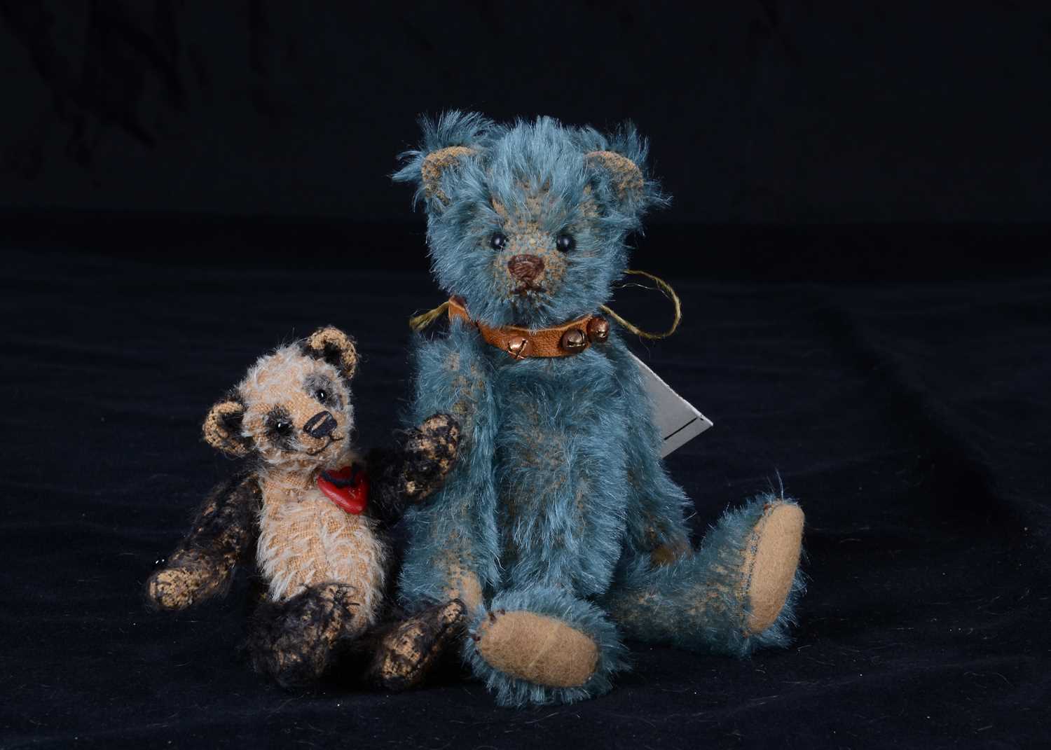 Lot 89 - Two artisit teddy bears