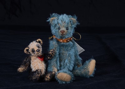 Lot 89 - Two artisit teddy bears