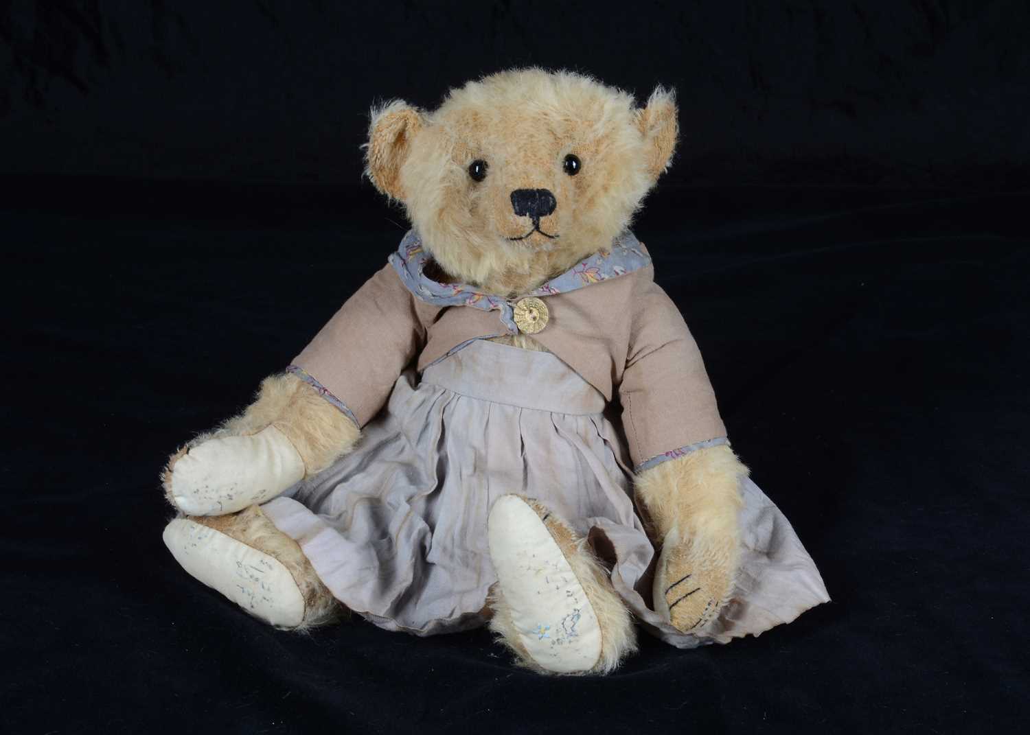 Lot 91 - A Forget Me Not Bears artist teddy bear