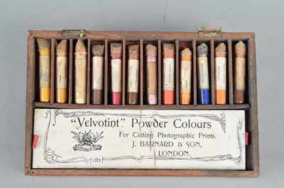 Lot 44 - A Set of Velvotint Powder Colours