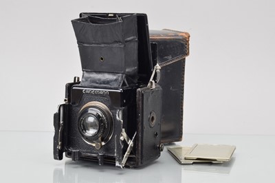 Lot 79 - An Ernemann Minaitur Ernoflex 4,5x6cm Reflex Camera
