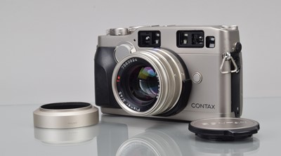 Lot 107 - A Contax G2 Rangefinder Camera
