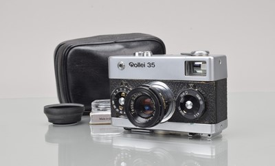 Lot 117 - A Rollei 35 Compact Camera
