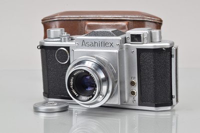 Lot 120 - An Asahi Asahiflex II B SLR Camera