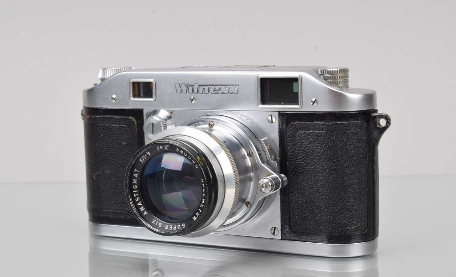 Lot 144 - An Ilford Witness Rangefinder Camera