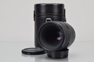 Lot 199 - A Nikon AF Micro Nikkor 60mm f/2.8D Lens