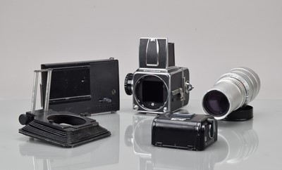 Lot 210 - A Hasselblad 500 C Camera