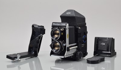 Lot 214 - A Mamiya C330 Professional S TLR Camera