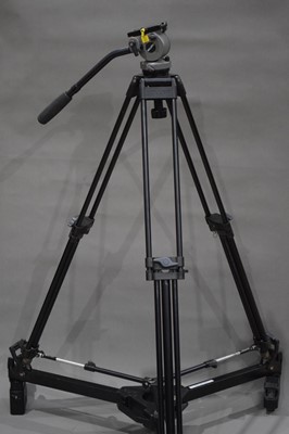 Lot 362 - A Miller DS-20 Aluminium Tripod
