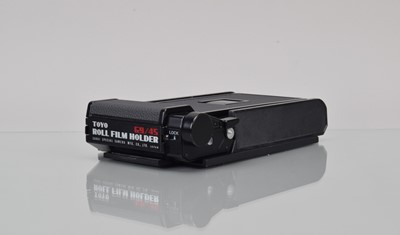 Lot 396 - A Toyo 69/45 4x5 Roll Film Back Holder