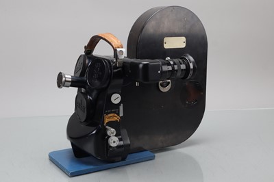 Lot 533 - A Cameflex Eclair CM3 16-35mm Camera Body