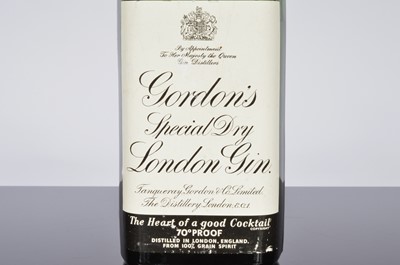 Lot 8 - A bottle of 1950s Gordons Gin 70% Proof