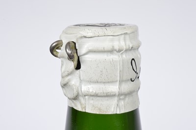 Lot 8 - A bottle of 1950s Gordons Gin 70% Proof