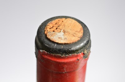 Lot 43 - Fifteen bottles of chateau Latour Bordeaux superieur 1981