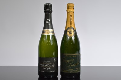 Lot 59 - A collection of six bottles of Champagne