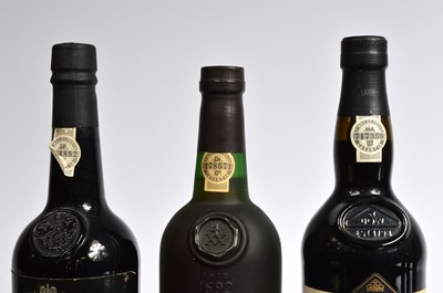 Lot 64 - A collection of six ports