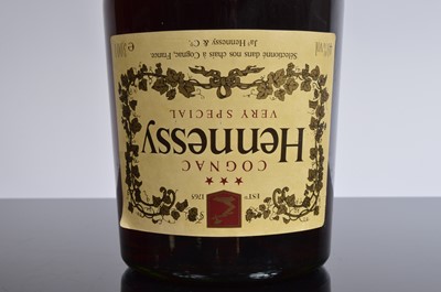 Lot 69 - A 3L bottle of Cognac Hennessy V.S
