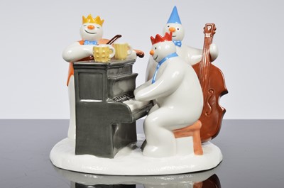 Lot 87 - A collection of three large Coalport Snowman figurines