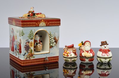 Lot 102 - A collection of Villeroy and Boch Christmas ceramics