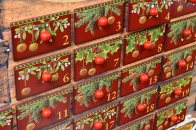 Lot 103 - A Villeroy and Boch advent calendar and tree