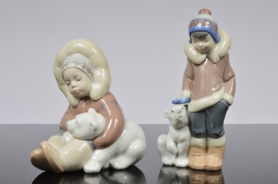 Lot 105 - A collection of five Lladro figures