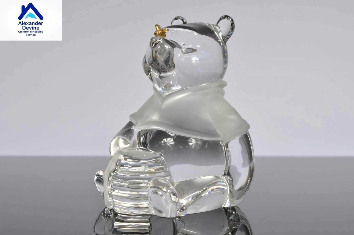 Lot 124 - A Disney's Winnie the Pooh Crystal Figurine
