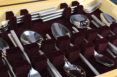 Lot 148 - An Arthur Price 44 piece cutlery set