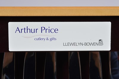 Lot 148 - An Arthur Price 44 piece cutlery set