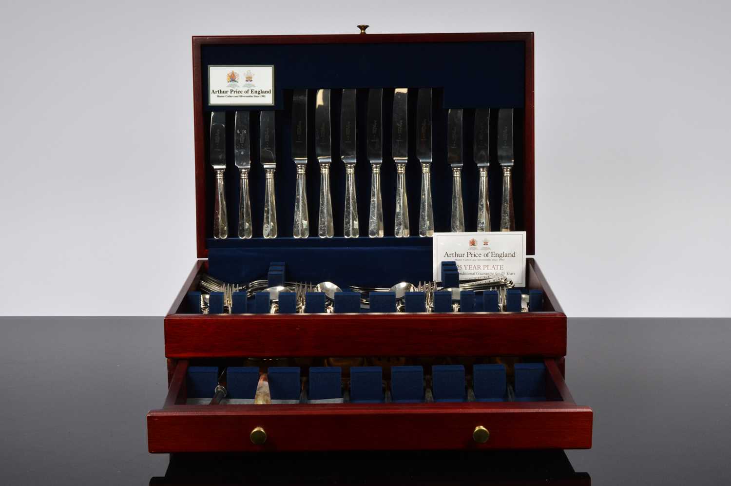 Lot 154 - A canteen of Silver plated cutlery