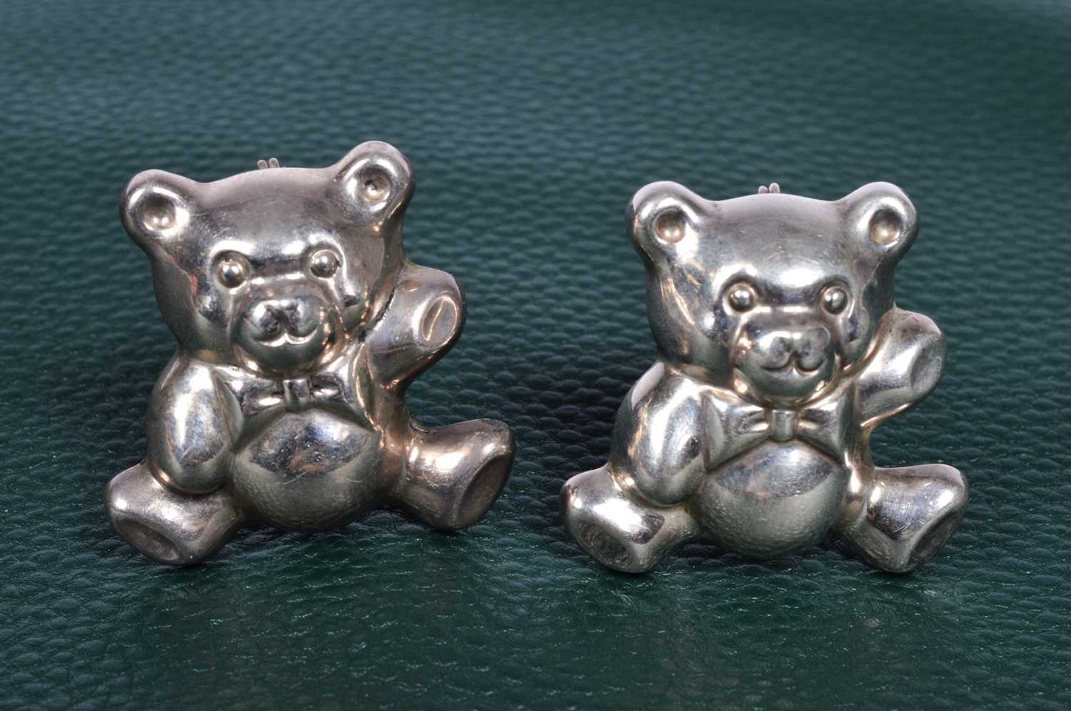 Lot 155 - Two Stirling Silver teddy bear brooches