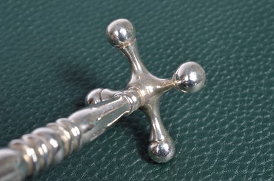 Lot 162 - Two Victorian Silver knife rests