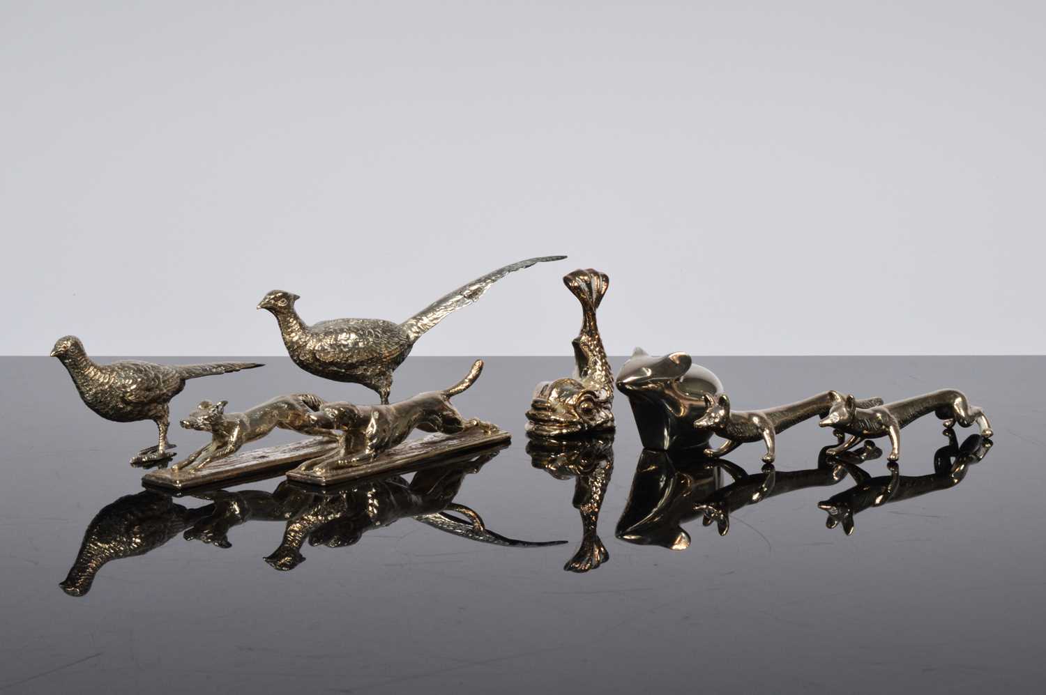 Lot 169 - A collection of silver and Silver plated items