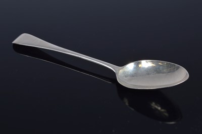 Lot 178 - A collection of silver items