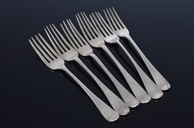 Lot 184 - A set of six Georgian harlequined silver desert forks