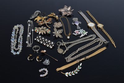 Lot 202 - A quantity of silver jewellery