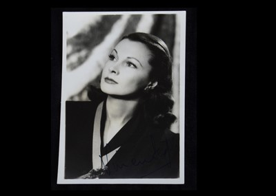 Lot 450 - Vivien Leigh Signed Photo
