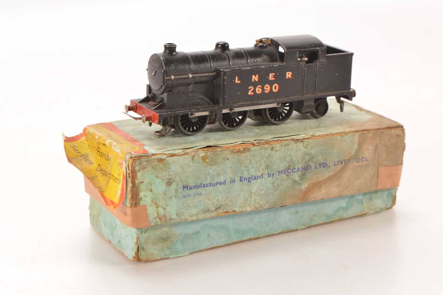 Lot 31 - Hornby-Dublo 00 Gauge Pre-war 3-Rail DL7 boxed LNER black 2690 0-6-2 Tank Engine, in original box dated 9/38