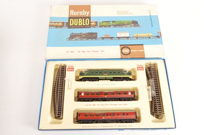 Lot 36 - Hornby-Dublo00 Gauge boxed 2-Rail 2034 'The Royal Scot' Passenger Train Set