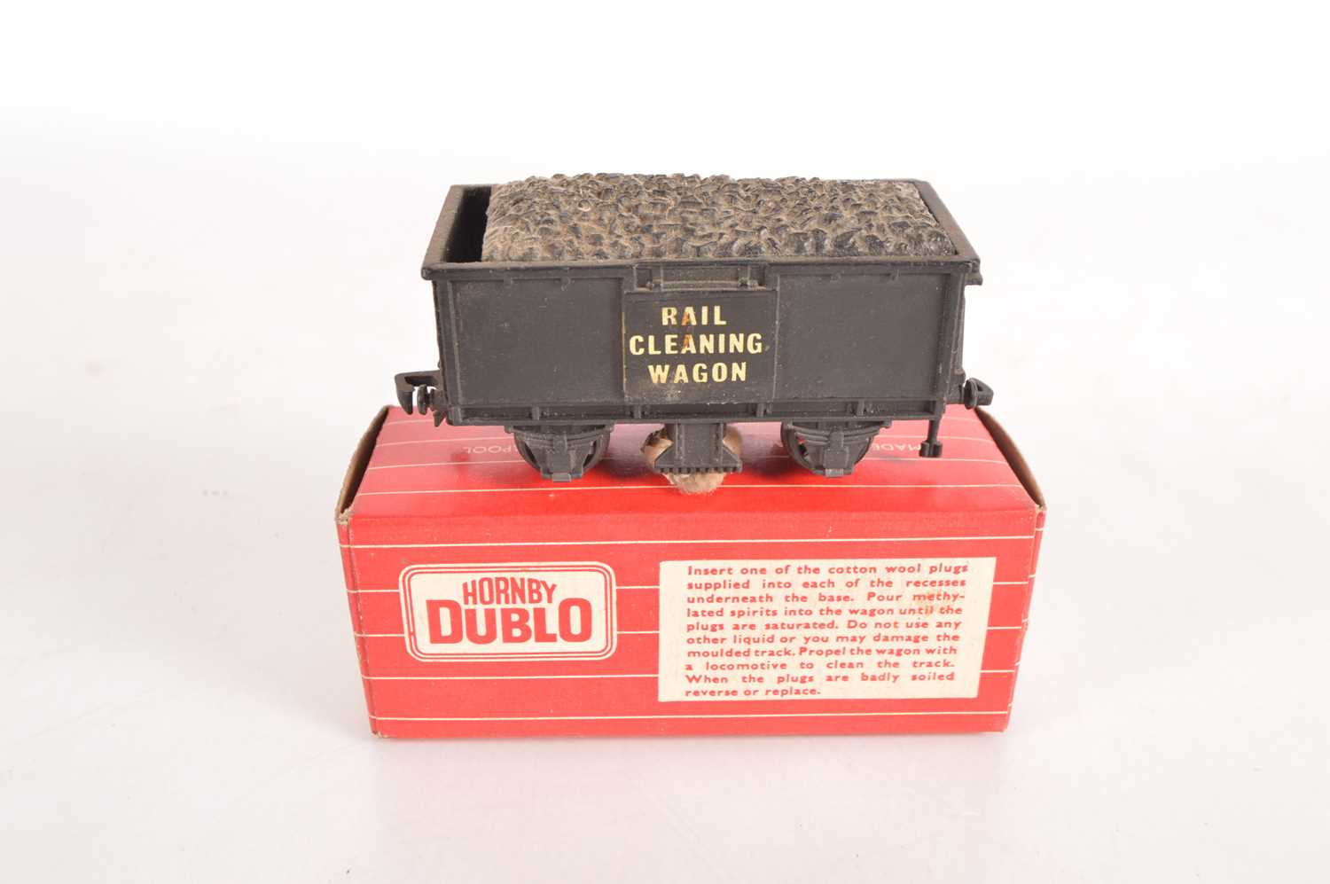Lot 43 - Uncommon Hornby-Dublo 00 Gauge late issue boxed 2-Rail 4654 Rail Cleaning Wagon
