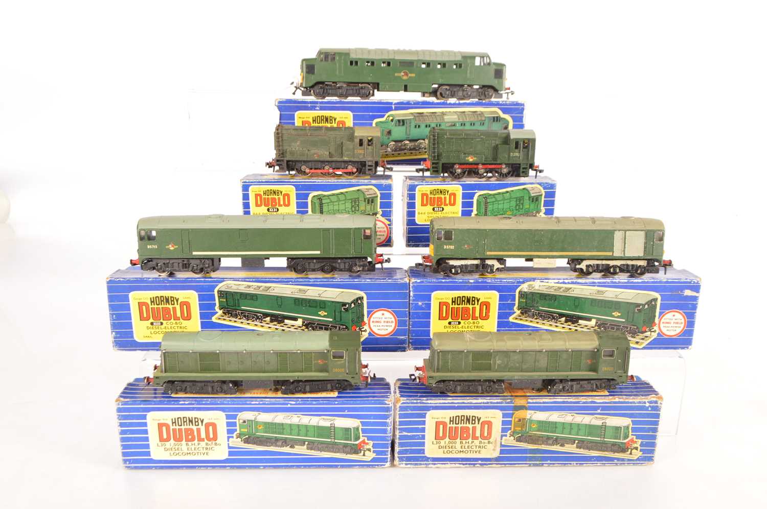 Lot 58 - Hornby-Dublo 00 Gauge 3-Rail BR green Diesel Locomotives (7)
