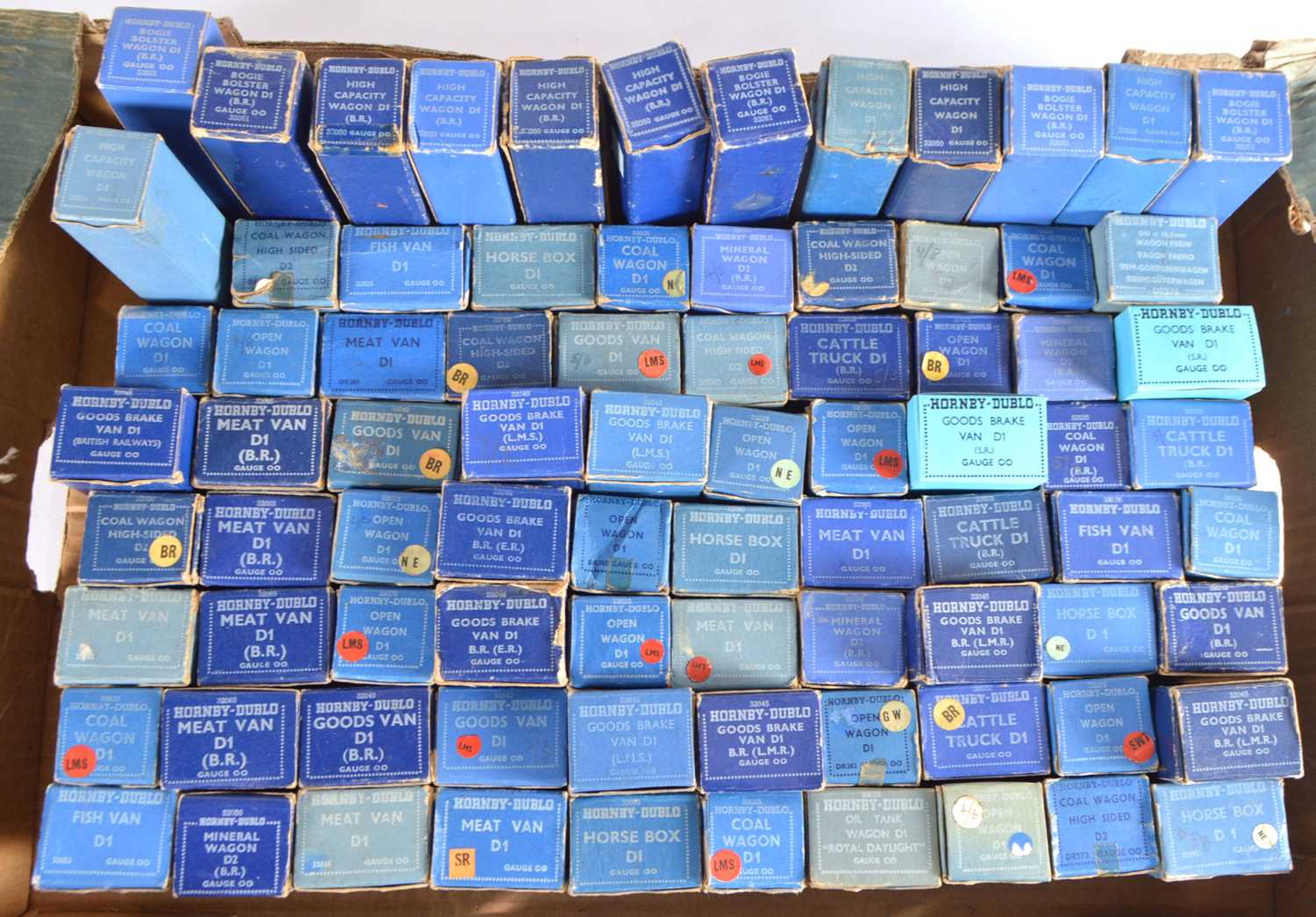 Lot 62 - Hornby-Dublo 00 Gauge  3-Rail boxed 3-rail NE LMS and BR Goods wagons in plain blue boxes (80+)