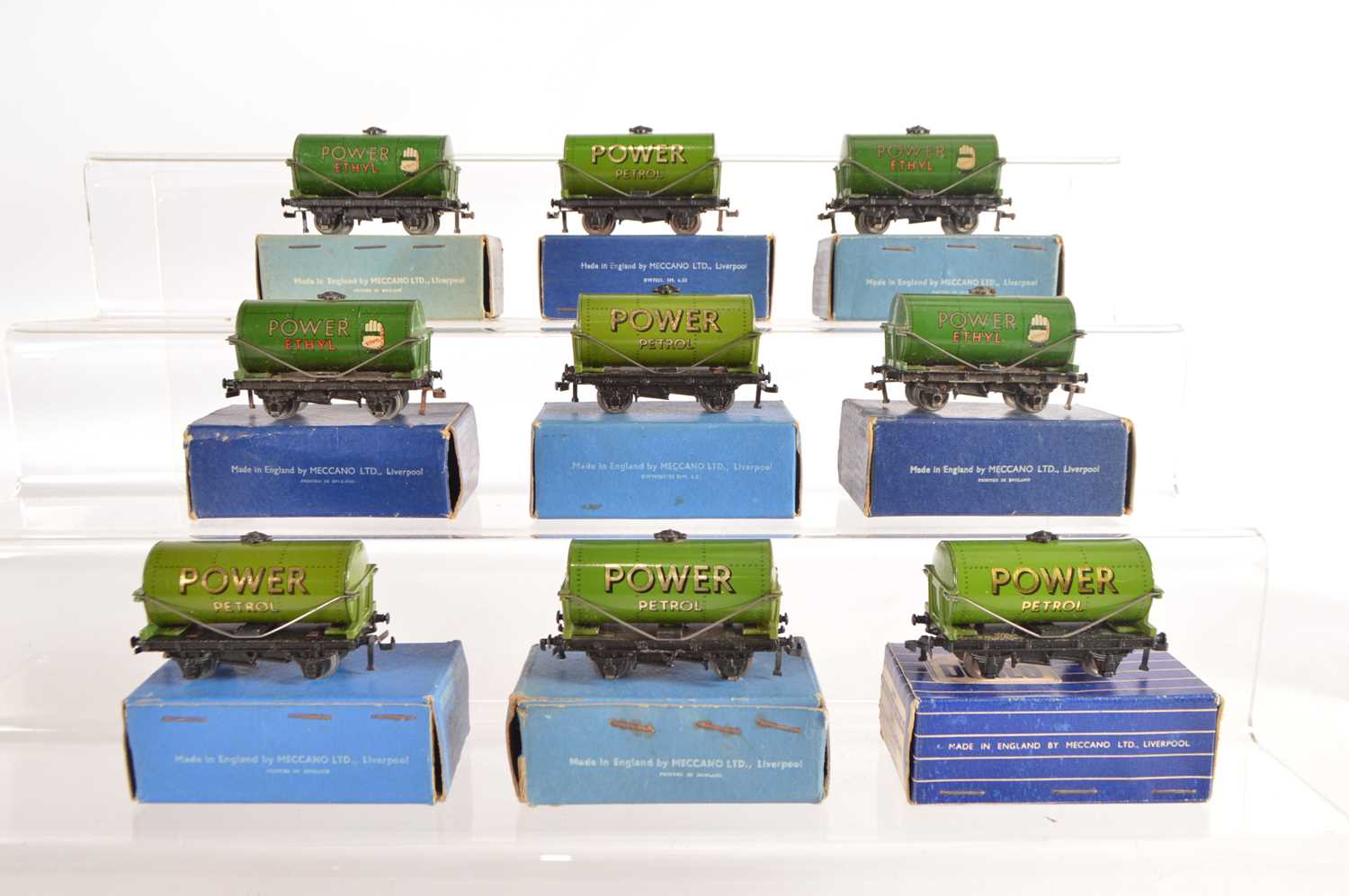 Lot 65 - Hornby-Dublo 00 Gauge 3-Rail boxed Power Tank wagons including three Powwer Ethtl with Hand (9)