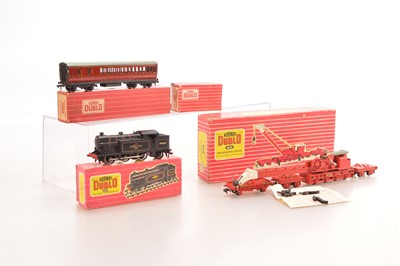 Lot 73 - Hornby-Dublo 00 Gauge 2-Rail made up Breakdown Crane Set (3 items + Packing Van box)