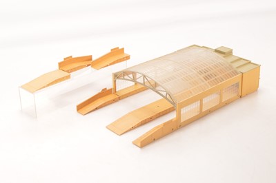 Lot 94 - Hornby-Dublo 00 Gauge 2-Rail unboxed 5083 plastic Terminus/Through Station kit