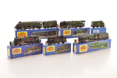 Lot 97 - Hornby-Dublo 00 Gauge 3-Rail Steam Locomotives (5 Locomotives, six boxes)