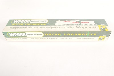 Lot 109 - A Special Limited Edition Wrenn 00 Gauge W2417  BR green 5034 'Corfe Castle' Locomotive and Tender