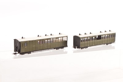 Lot 179 - A pair of kit/scratchbuilt 009 SR green Lynton and Barnstable bogie Coaches (2)
