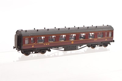 Lot 189 - A Lawrence Scale Models 00 Gauge LMS crimson lake 8-wheel All Third Open Coach No 8997