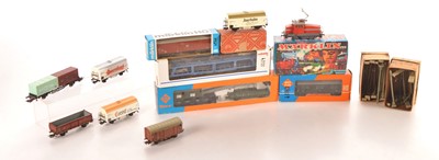 Lot 255 - Marklin and Roco HO Gauge boxed and unboxed Electric Locomotive Crane Truck other Rolling Stock and Pantographs (13)