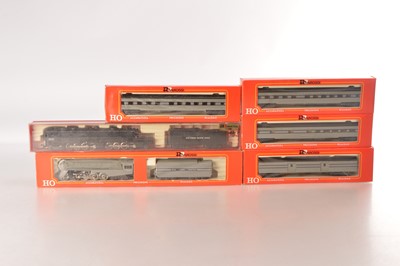 Lot 281 - Rivarossi Steam Locomotives with Tenders and Coaches (6)